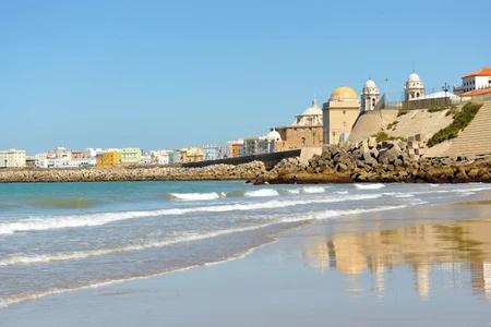 cadix-plage-123rf-123-rf