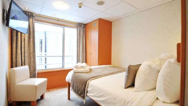 cabine-pmr-pont-superieur-ms-botticelli-seine-croisieurope-step