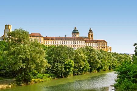 autriche-danube-melk-abbaye01-croisieurope