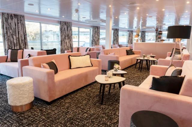 MR Renoirsalon-bar01-pont-superieur-ms-renoir-seine-croisieurop