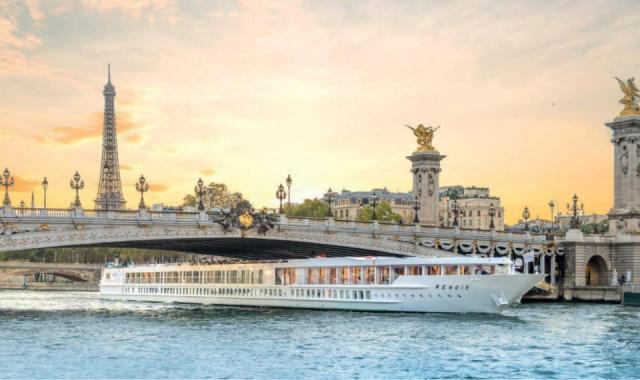 MS Renoir