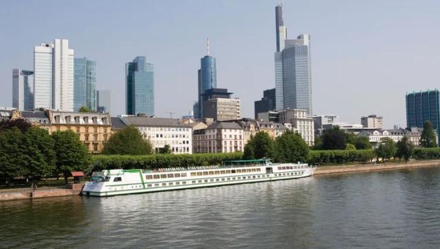 allemagne-rhin-francfort-bateau-navigation-croisieurope