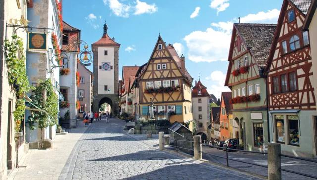 allemagne-rhin-rothenburg-ruelle-croisieurope
