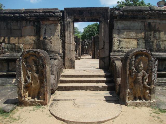Polonnaruwa ancient-192812_1920