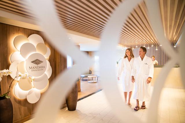 ENCORE_MANDARA_SPA_LOBBY_GRANDPARENTS_0005