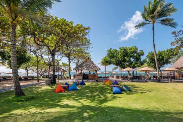 Jajan-By-The-Sea-Garden