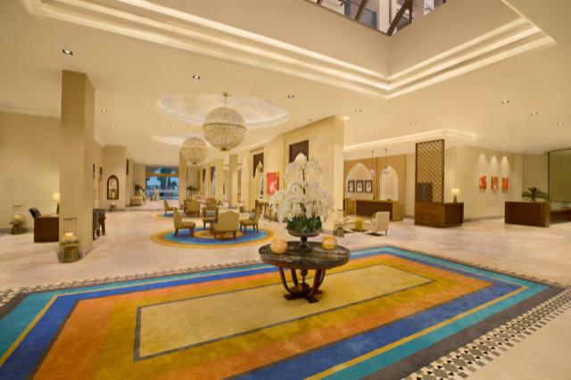Double Tree Marjan Island - Lobby