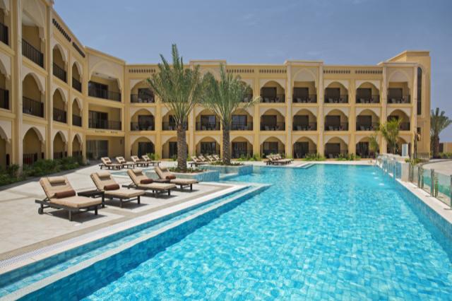 Guest Rooms Pool