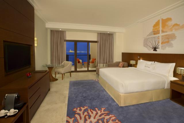 Double Tree Marjan Island -King junior Suite