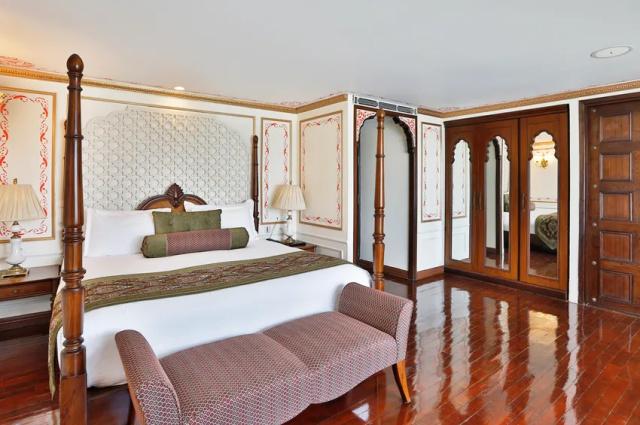 suite-maharaja-rv-ganges-voyageur-gange-inde-croisieurope