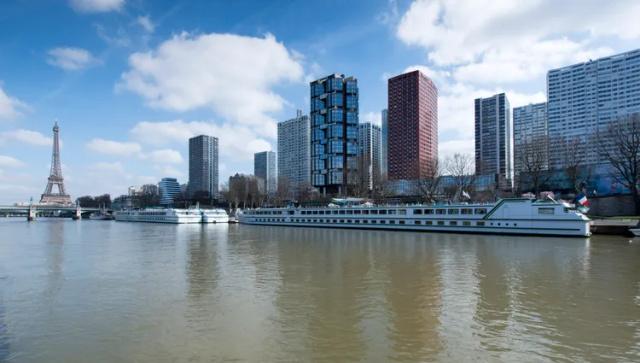 france-seine-paris-quai-de-grenelle05-denis-merck