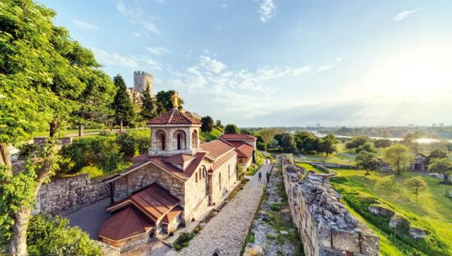 serbie-danube-belgrade-parc-kalemegdan-vladimir-nenezic-shutter