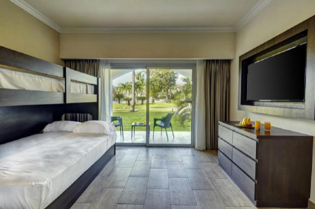 Royalton Splash Punta Cana Resort-3 family room