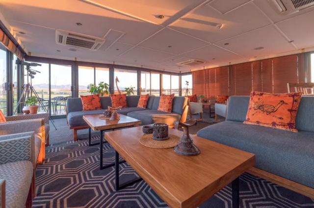 salon-rv-african-dream-zambeze-croisieurope-kevin-hogan