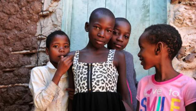 afrique-du-sud-parc-national-chobe-population-enfants-eric-vanc