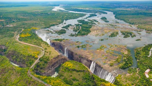afrique-chutes-victoria-zambie02-croisieurope