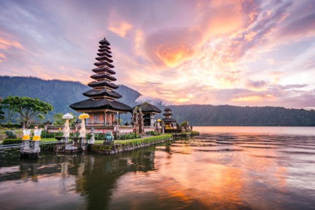 Bali Heritage Ulun Danu Temple