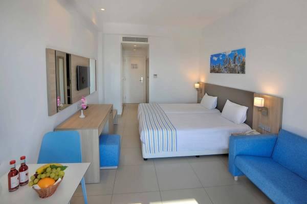 Nissiana Hotel and Bungalow-superior csaladi szoba 1