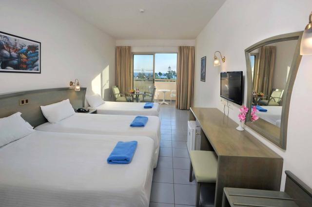 Nissiana Hotel and Bungalow-std csaladi szoba 2