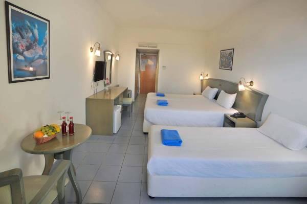 Nissiana Hotel and Bungalow-std csaladi szoba 1