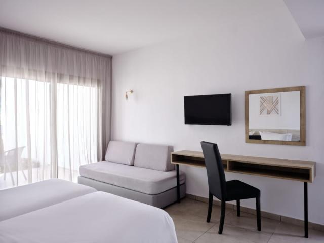 Twin/Double Room Inland View