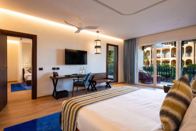 Emerald Zanzibar Resort-garden & interconnect junior suite-11