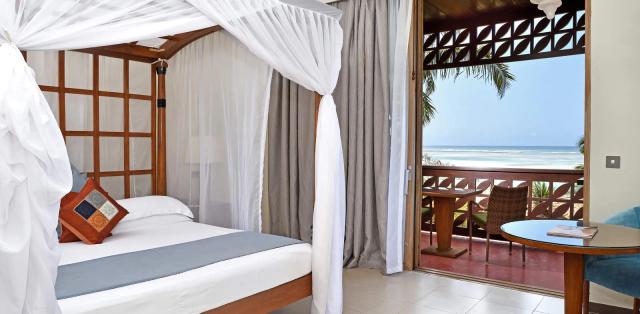 MeliaZanzibar-MeliaRoomTerrace1600x785