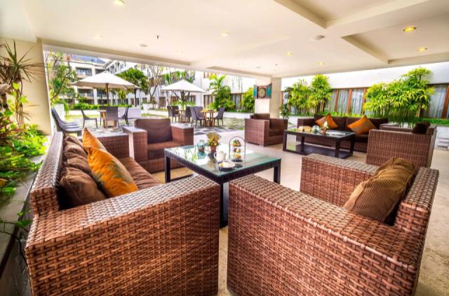 Astonkuta_mezzanine_bistro
