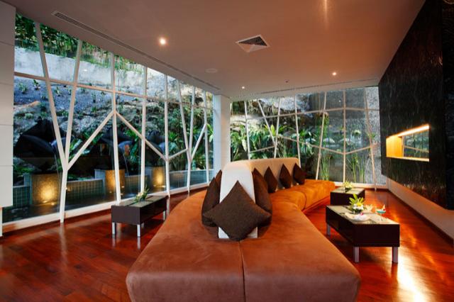 Peach Hill Hotel & Resort