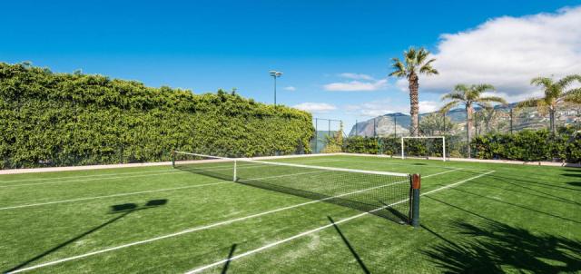 all-inclusive-hotel-funchal-near-beach-tennis-overview