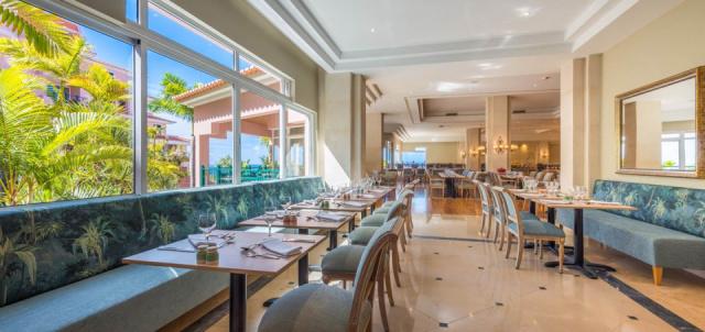 all-inclusive-hotel-funchal-near-beach-restaurant-slorenço-gard