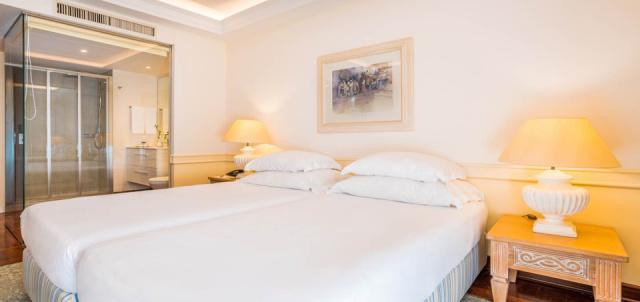all-inclusive-hotel-funchal-near-beach-room-classic-overview