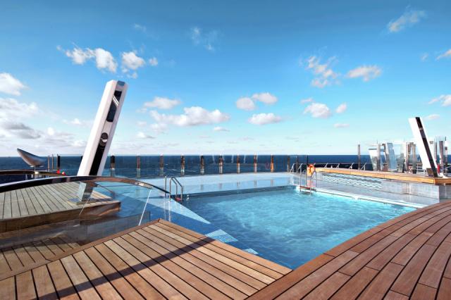MSC Divina, The Garden Pool
