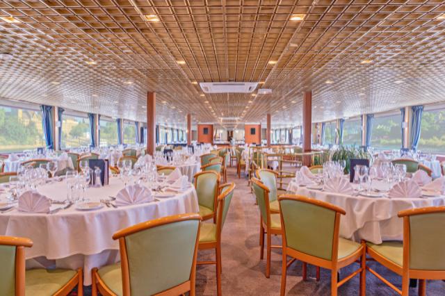 restaurant8-MS-Modigliani-pont-superieur-rhin-danube-CroisiEuro