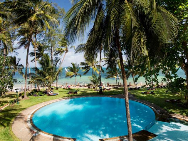 Beach-Pool-Sea-View-mr-1200x900