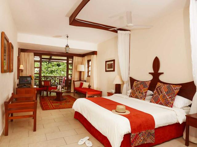 Beach-Main-Suite-1200x900