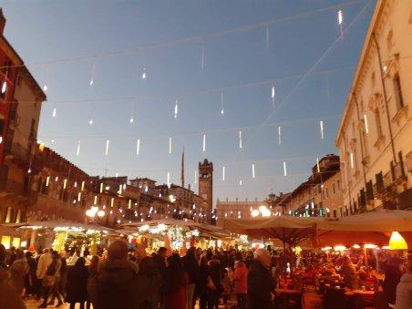 Észak-Olaszország gyöngyszemei adventi pompában