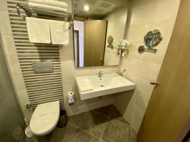 Acar Hotel