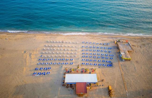 Club Big Blue Suite Hotel