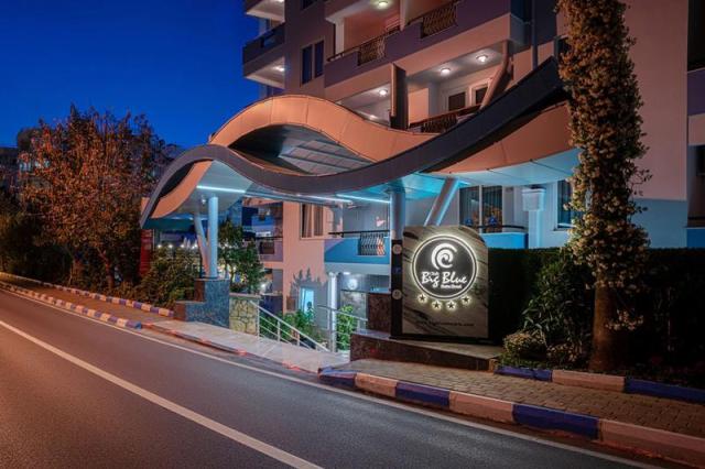Club Big Blue Suite Hotel