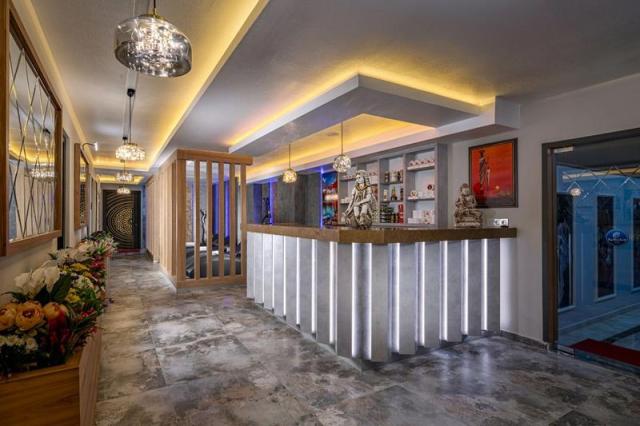 Club Big Blue Suite Hotel