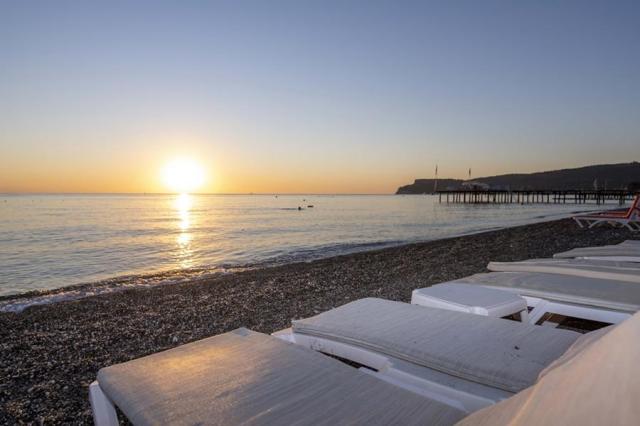 Armas Beach