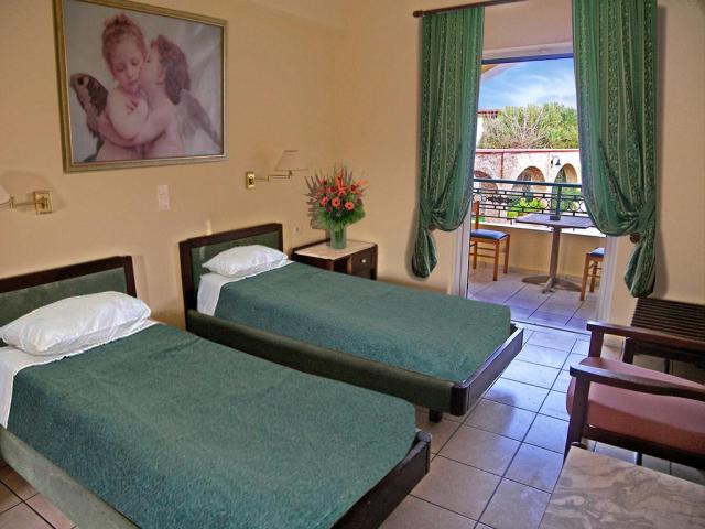 Zante Plaza Club