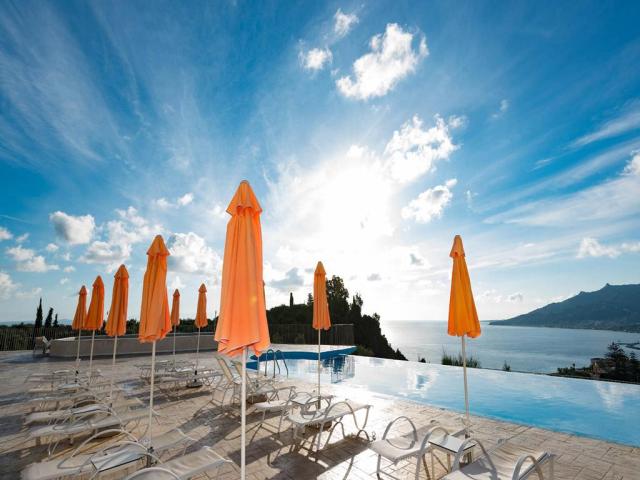 Avalon Hotel