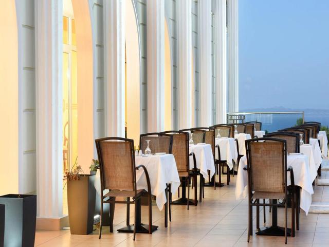 Avalon Hotel