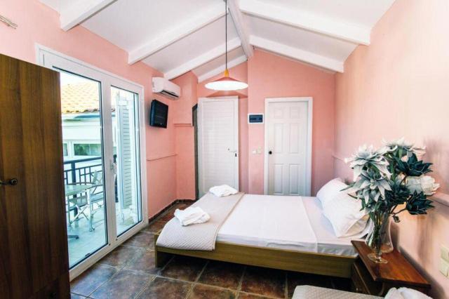 Aura Hotel