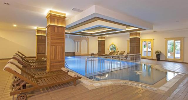 Club Paradiso Resort Hotel