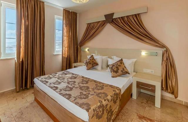 Club Paradiso Resort Hotel