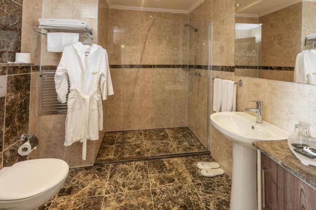 Club Paradiso Resort Hotel
