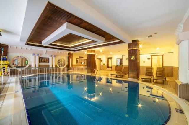 Club Paradiso Resort Hotel